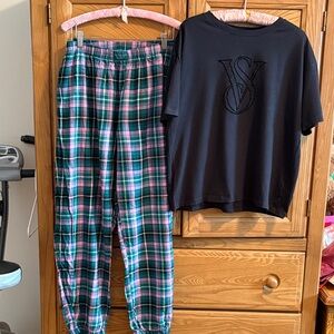 Victoria's Secret Women’s Pajama Set - Black and Green Plaid